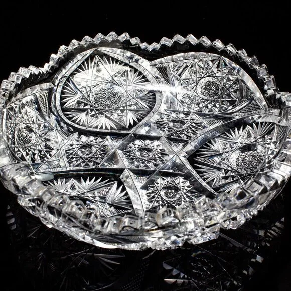 AMERICA Brilliant Crystal Nappy Bowl | Beautiful Intricate Pattern | Excellent - Picture 3 of 9